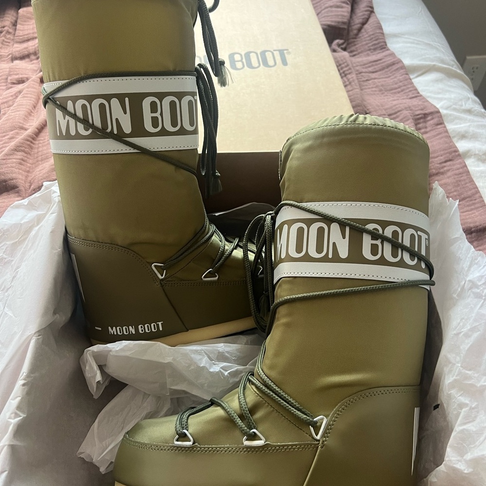 Moon Boot Olive Green Snow Boots